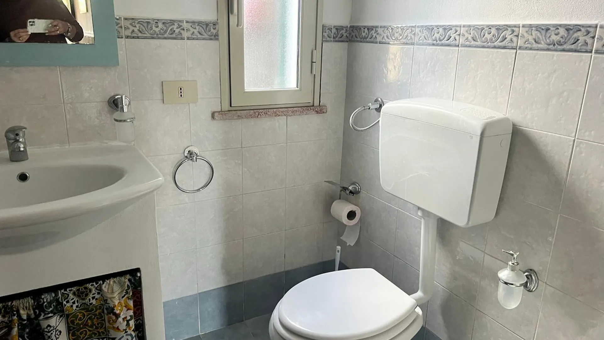 Casa Sul Mare Lalu A 20 Kl Da Palermo Tre Camere 9 Posti Santa Flavia 0*,  Itálie